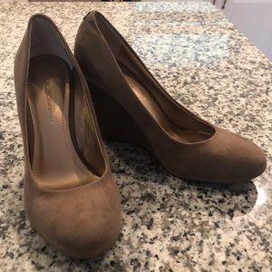 BCBGeneration faux suede wedges